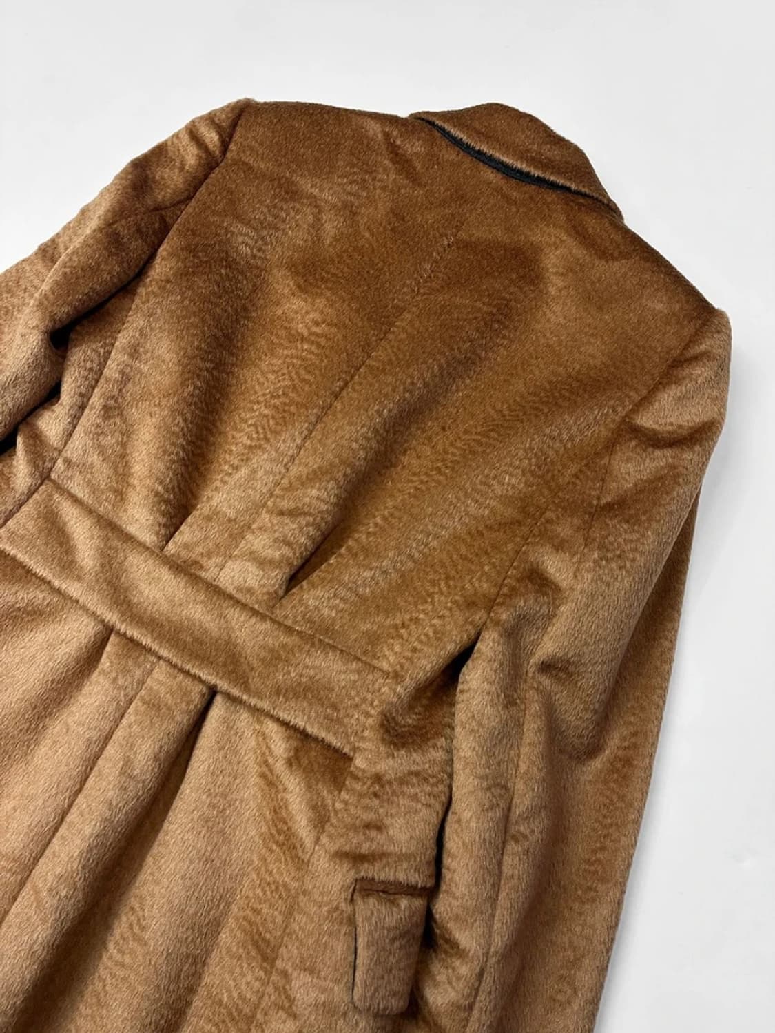 버버리 런던 라마 헤어 울 롱 코트 PN5419 상품이미지5