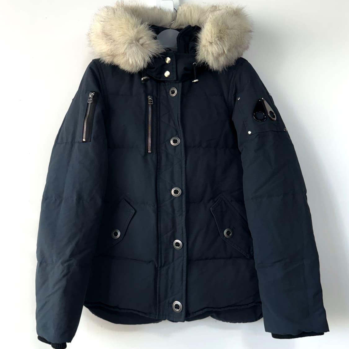 무스너클 쓰리쿼터 다운 숏 패딩 상품이미지1