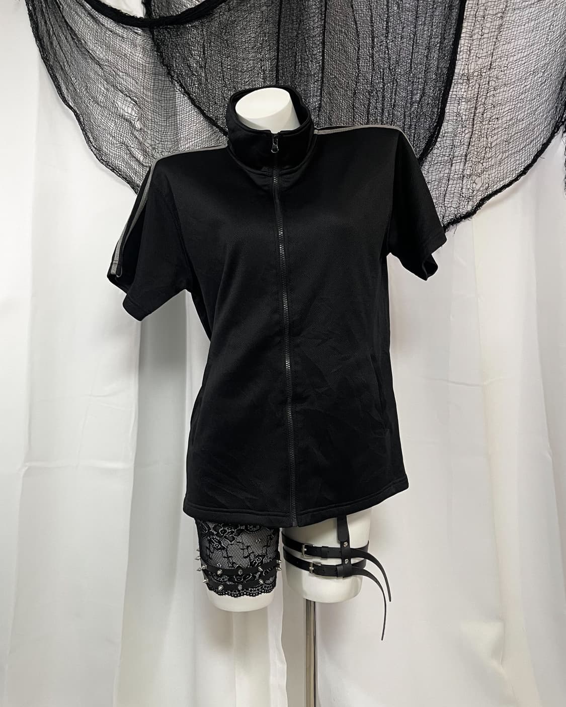 black zip-up 상품이미지2