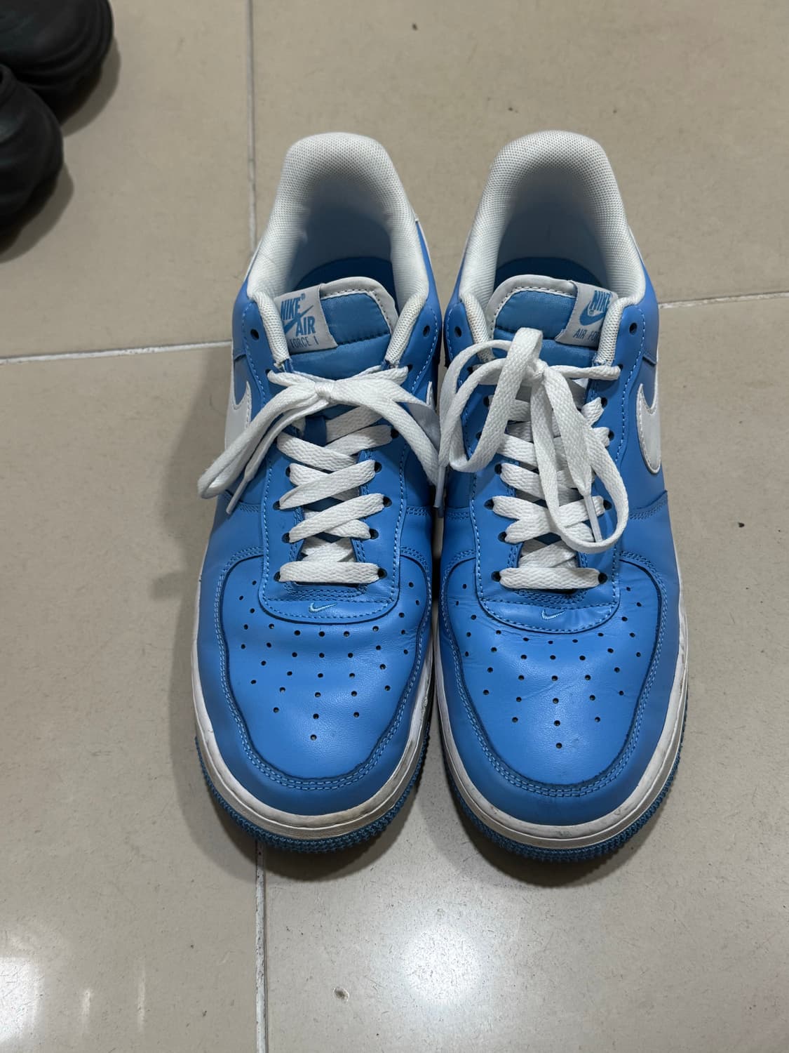 나이키 에어포스 1 07 로우 유니버시티 블루 280사이즈 상품이미지3