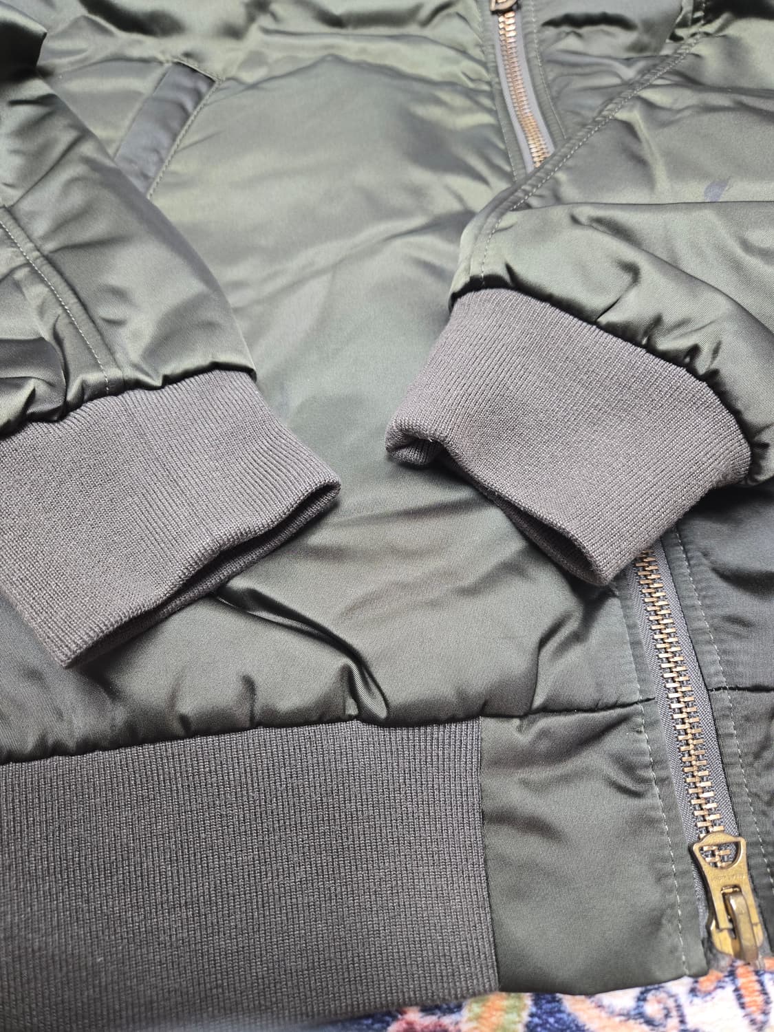 Acne Studios Selo Satin Bomber Jacket 상품이미지3