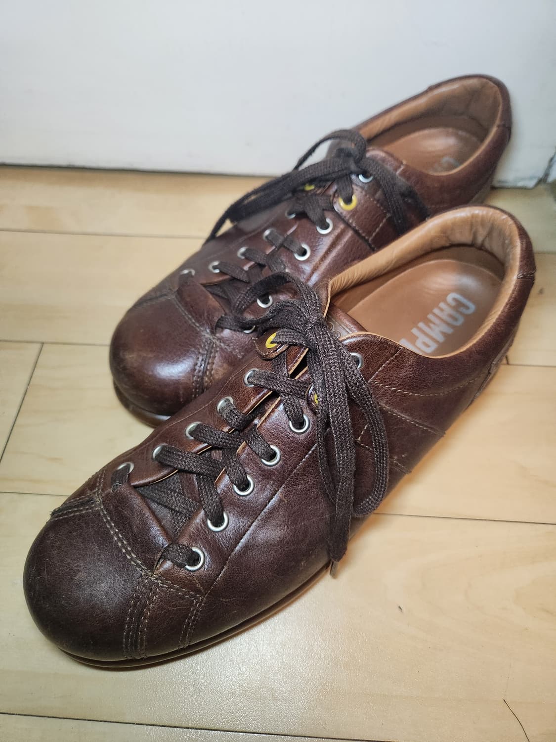 캠퍼(Camper) 펠로타스 가죽 스니커즈 (eu43) 상품이미지1