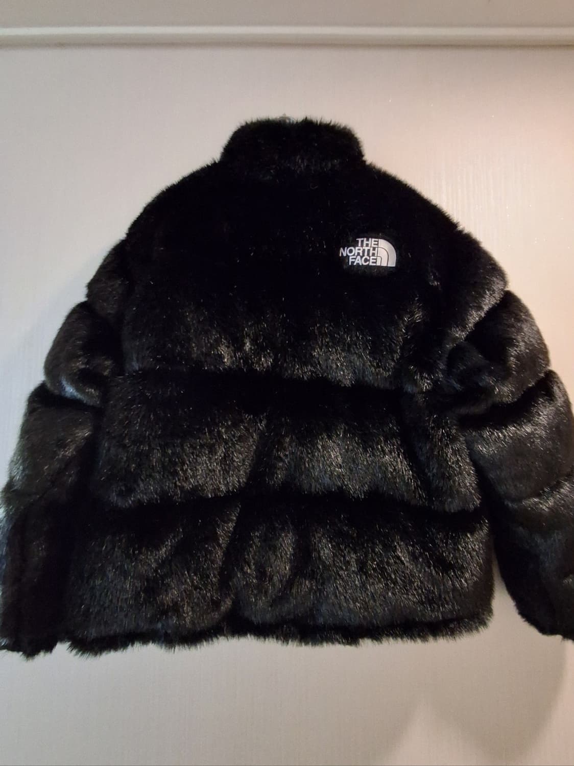 슈프림 x 노스페이스 퍼 눕시 패딩 자켓 M 상품이미지2