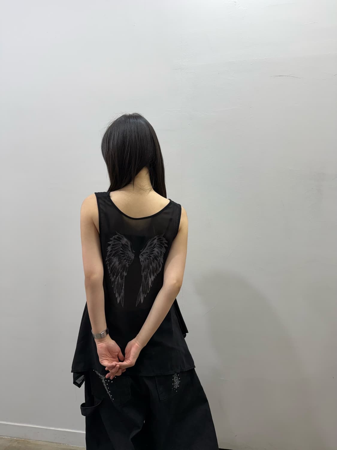 하프 시스루 그래픽 슬리브리스 상품이미지6