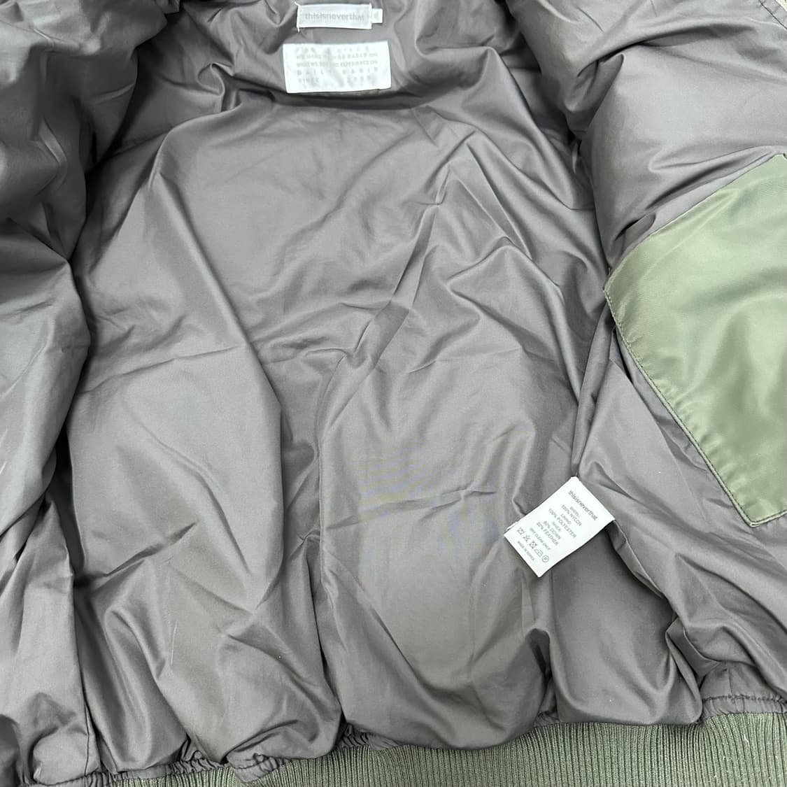 디스이즈네버댓 MA-1 다운 패딩 봄버 자켓 카키 S 상품이미지4