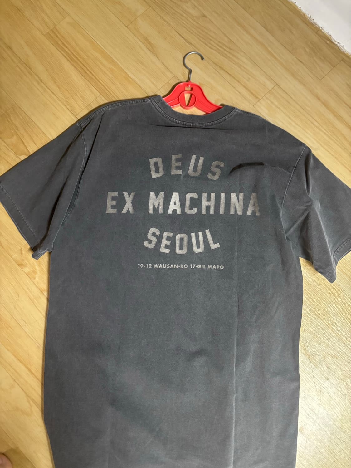 데우스 엑스 마키나 빈티지 워시드 서울 반팔티 M 상품이미지3