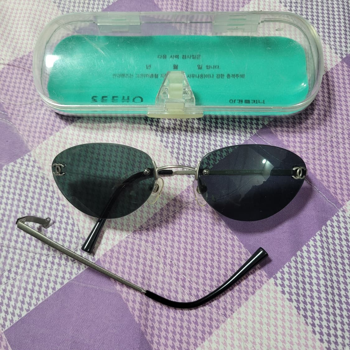 정품 샤넬 선글라스 수리용으로 판매합니다. 모델 번호는 c.103/71 상품이미지1