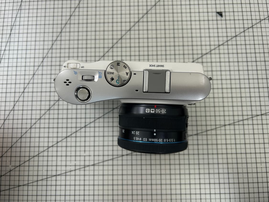 samsung NX100 카메라 화이트 상품이미지2