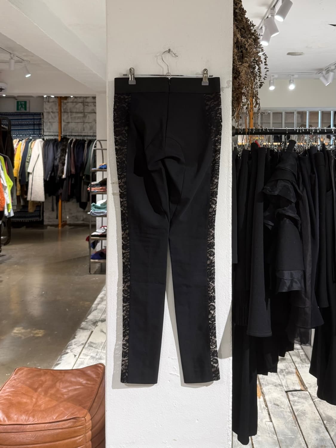 스텔라 매카트니 블랙 레이스 슬림핏 팬츠 상품이미지6