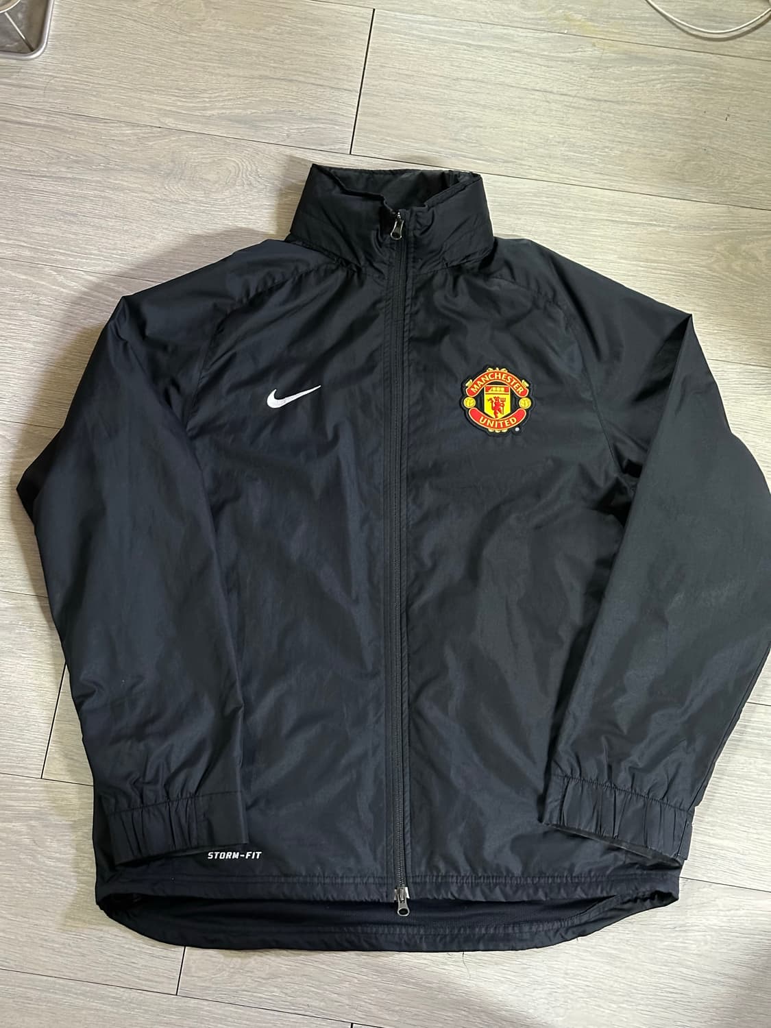 나이키 맨유 스톰핏 바람막이 블랙 상품이미지1