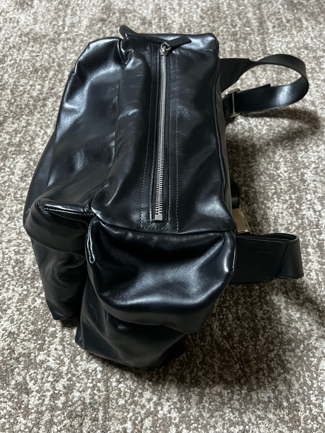 질샌더 레더 크로스백 상품이미지3