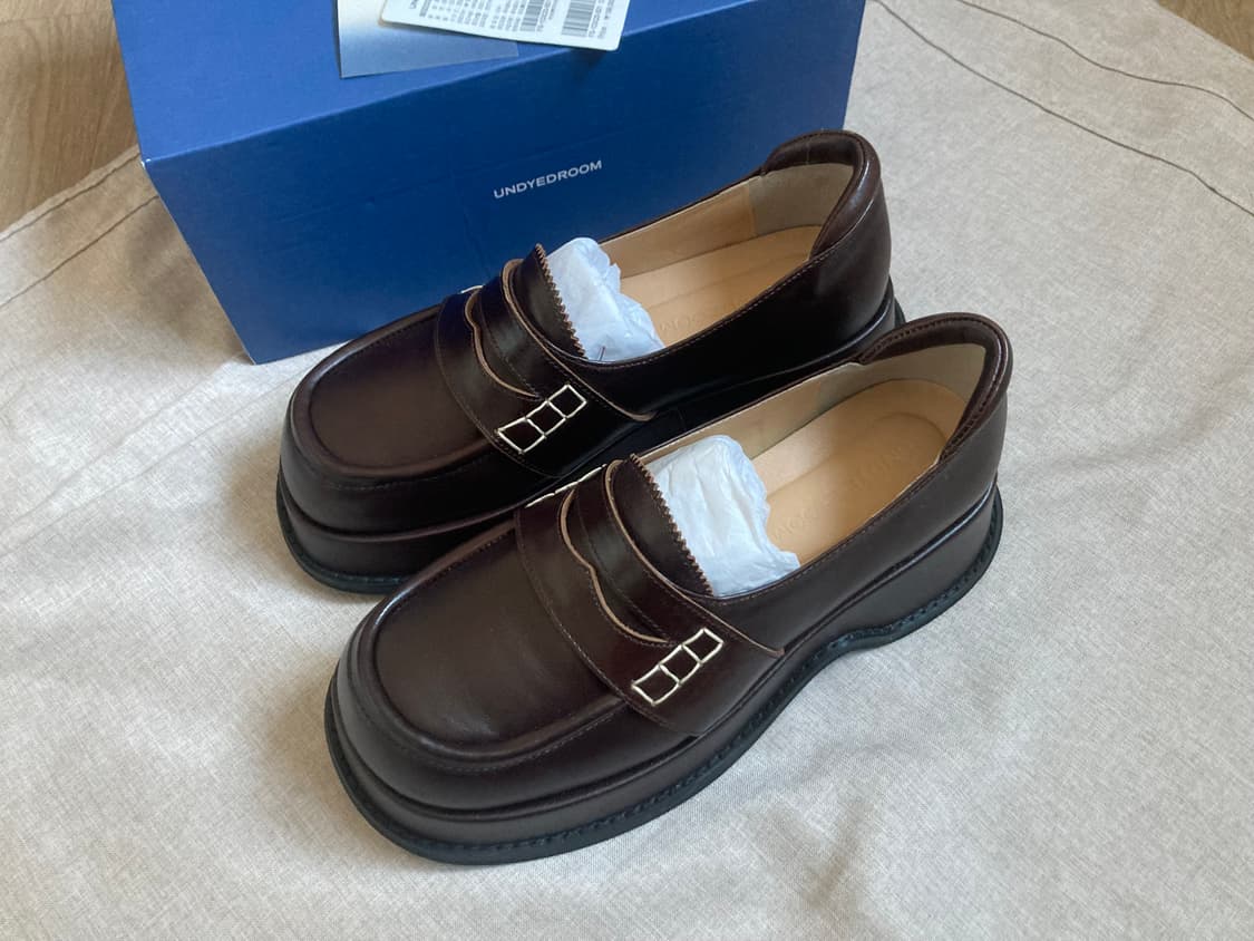 언다이드룸 페블 로퍼 초콜릿 상품이미지1