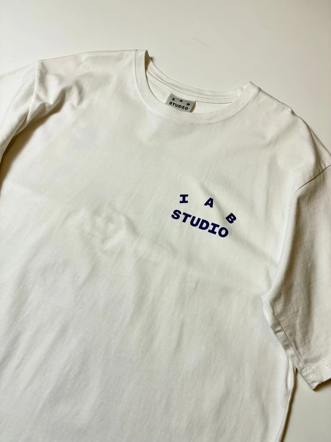 아이앱스튜디오 빅로고 오버핏 반팔 티셔츠 PN8575 상품이미지2