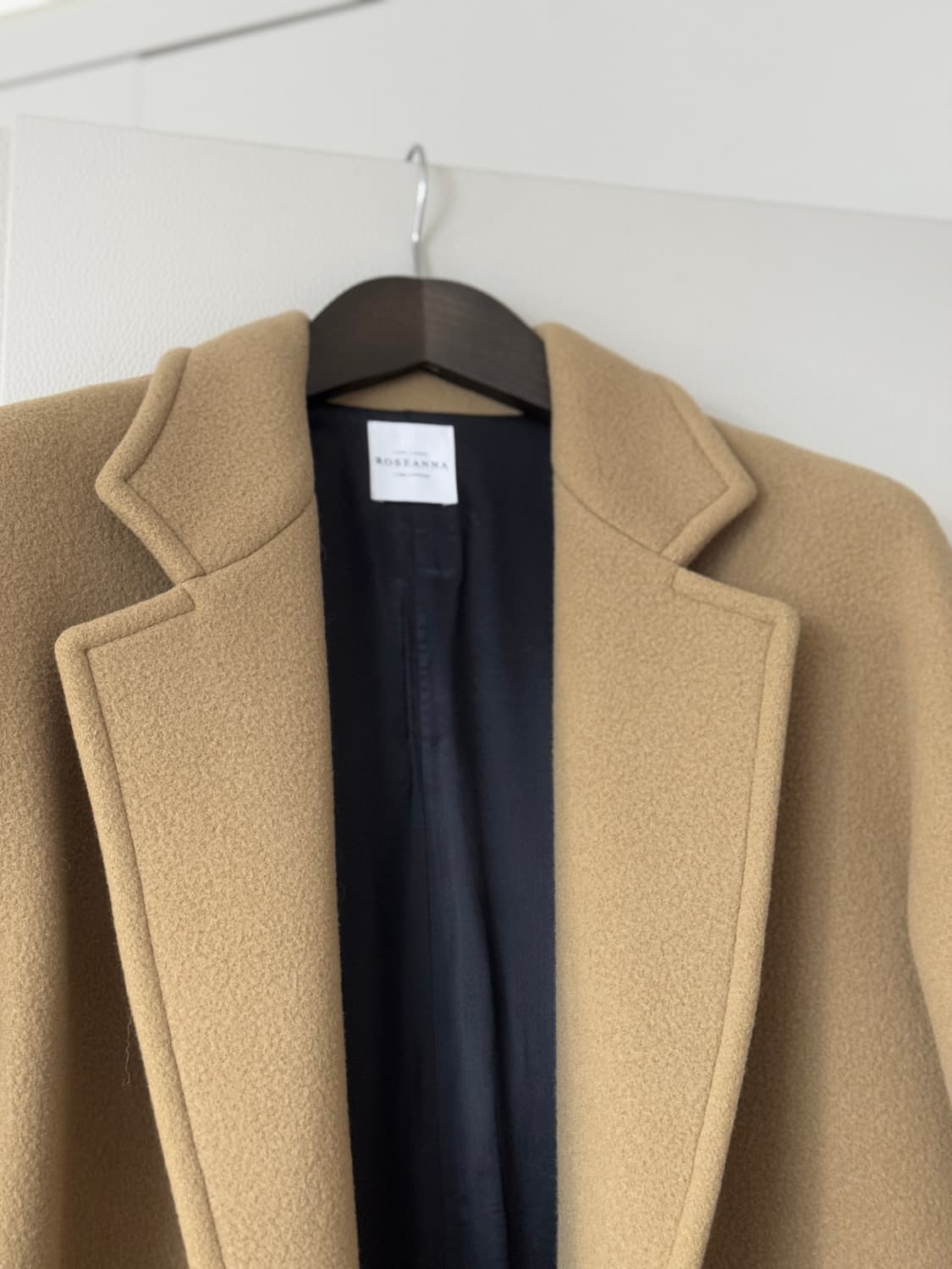 🖤 라움(Raum) 프랑스 브랜드 Roseanna 카멜 버진울 롱코트 상품이미지4