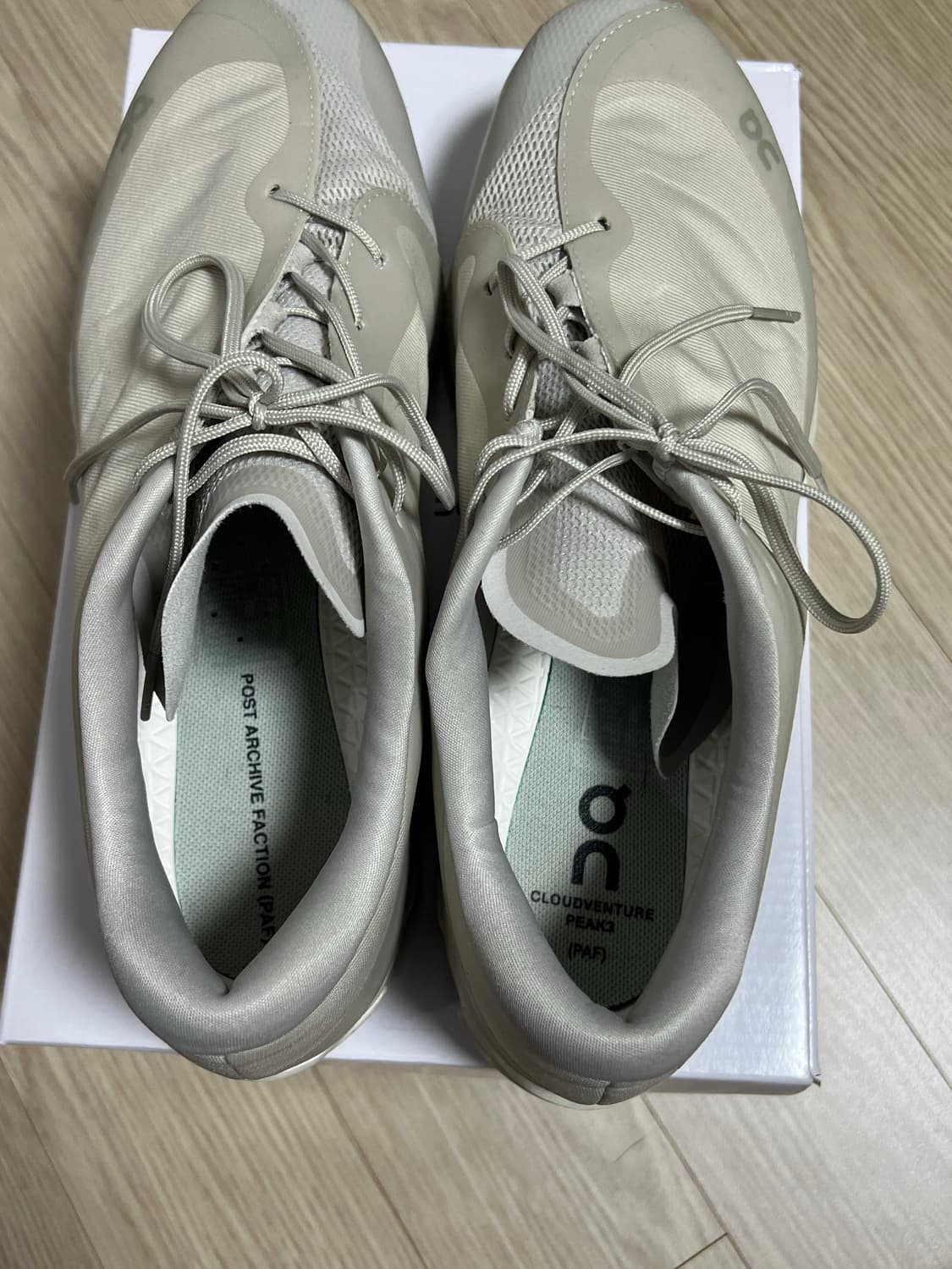 [285] on x paf 클라우드벤쳐 피크 아이스 문 상품이미지3