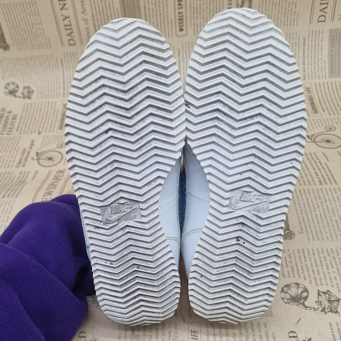 나이키 코르테즈 레오파드 여성운동화235 상품이미지3