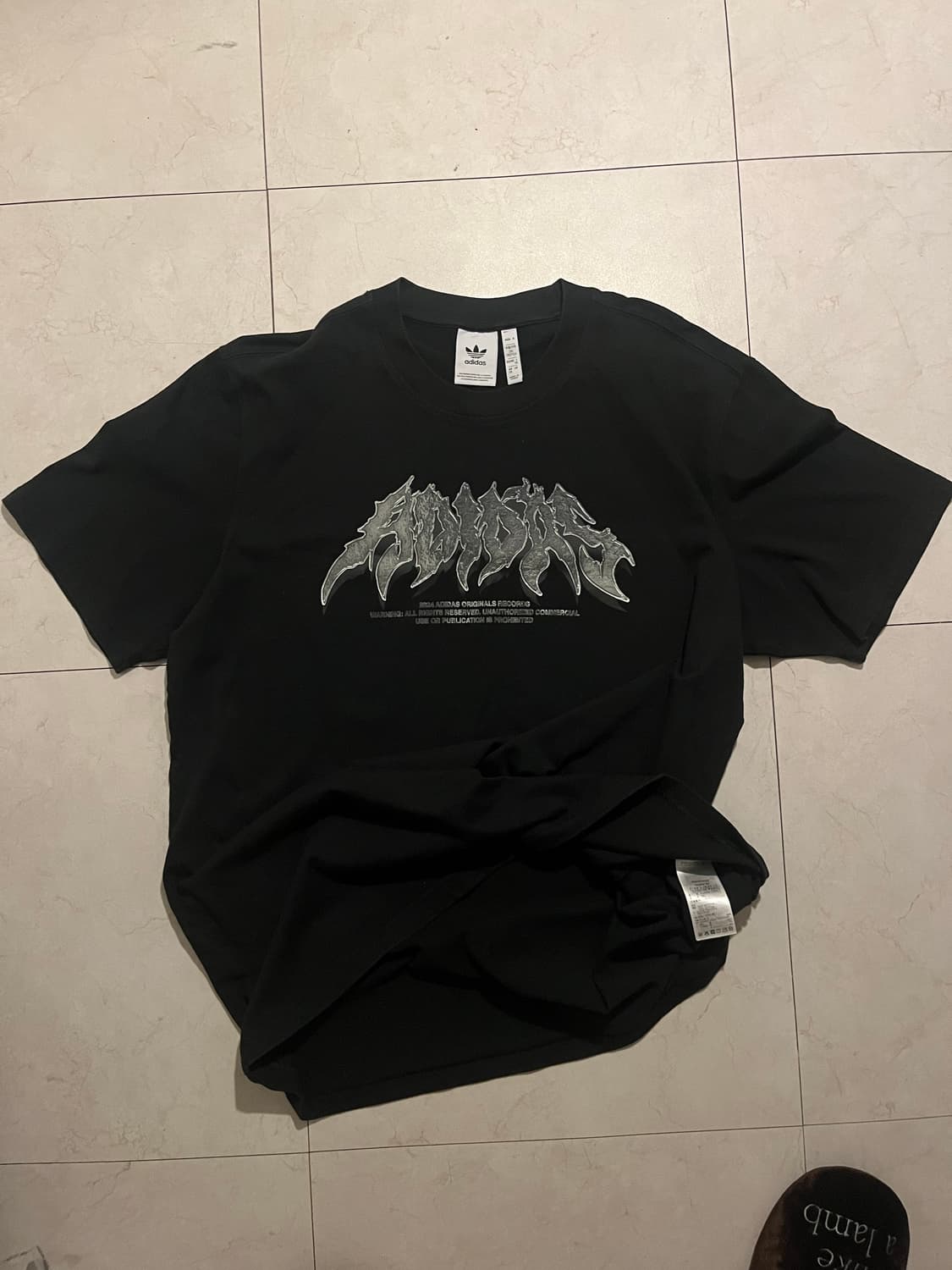 아디다스 FLAMES CONC 티셔츠 XXL 상품이미지1