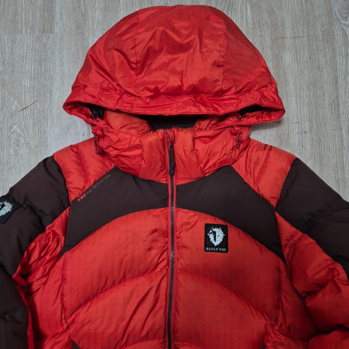 블랙야크 윈드스토퍼 여성 구스다운 후드 푸퍼 패딩  상품이미지2