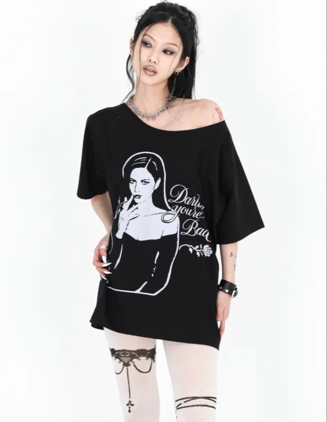 달링유어배드 SMOKING ROSE TEE BLACK 상품이미지1