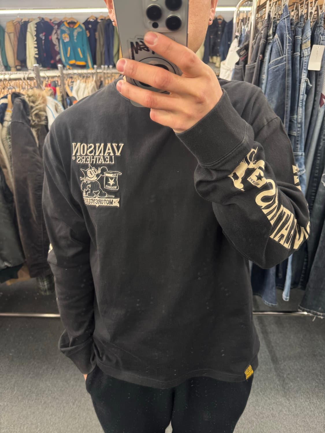 2XL)밴슨 레더 빈티지 펠릭스 자수 프린팅 롱슬리브 상품이미지1