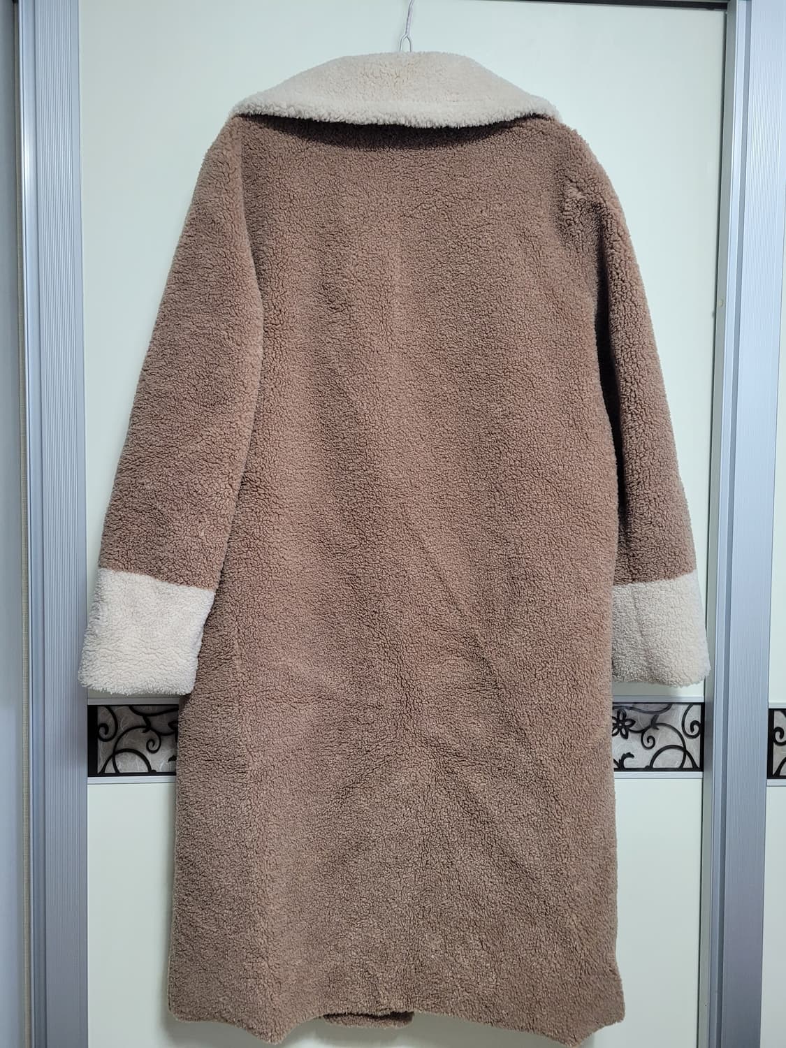 쥬시쥬디 양면 뽀글이 무스탕 상품이미지4