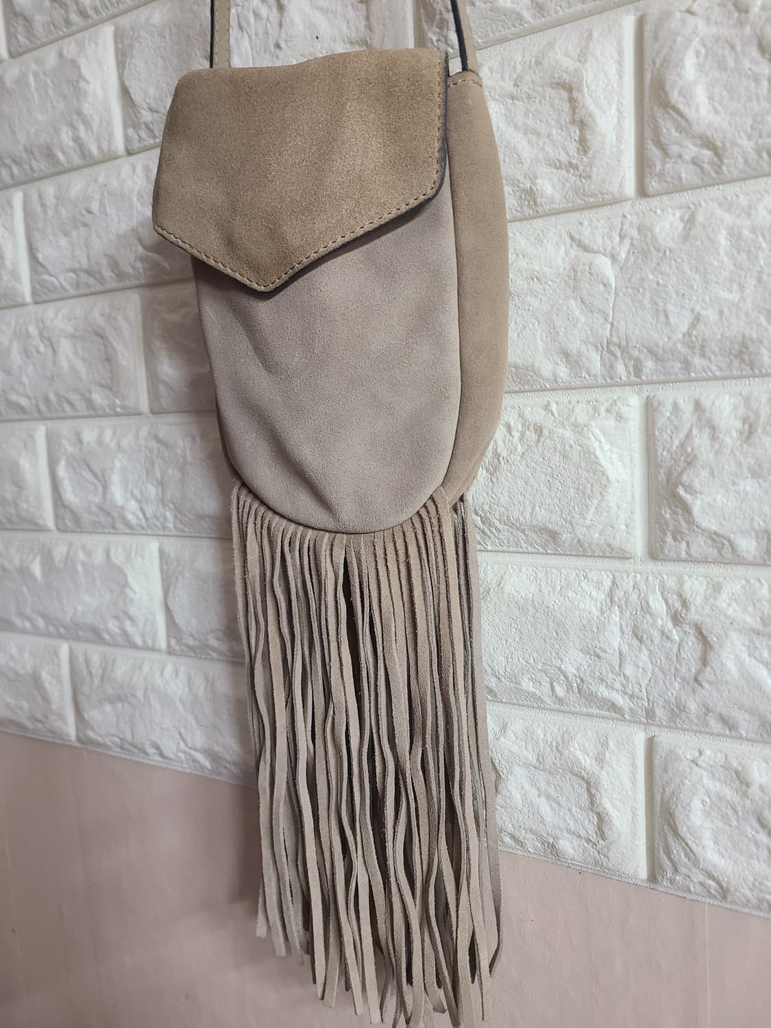 망고 스웨이드 태슬 미니 크로스백 상품이미지2