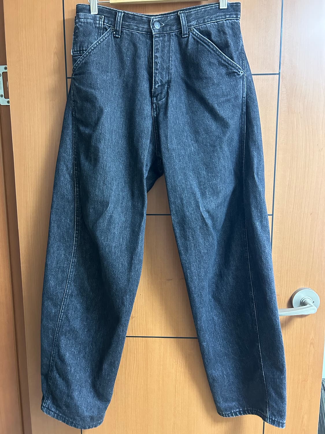 해칭룸 커브진 워시드 블랙 1사이즈 상품이미지2