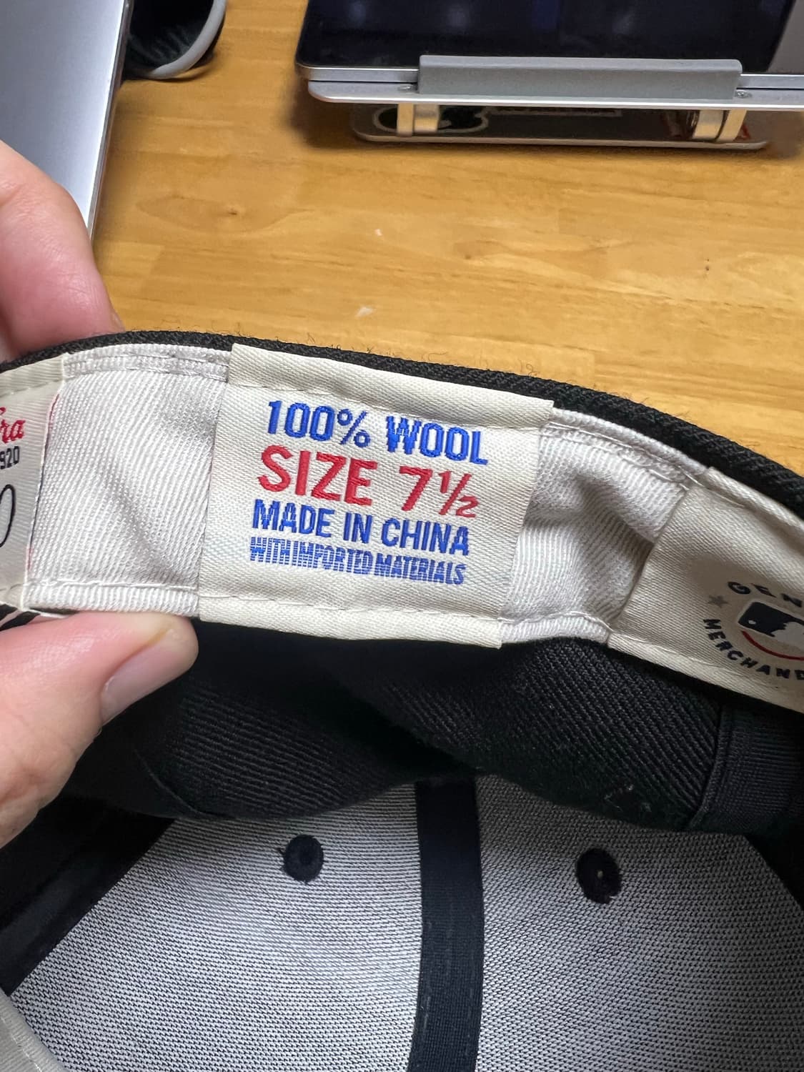 뉴에라 X 피어오브갓 에센셜 울 캡 • 블랙 • 7  1/2 상품이미지3