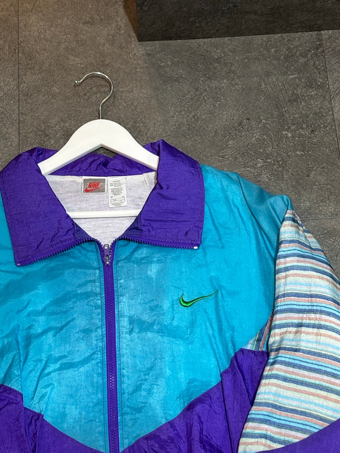 나이키 올드스쿨 바람막이 잠바  상품이미지4