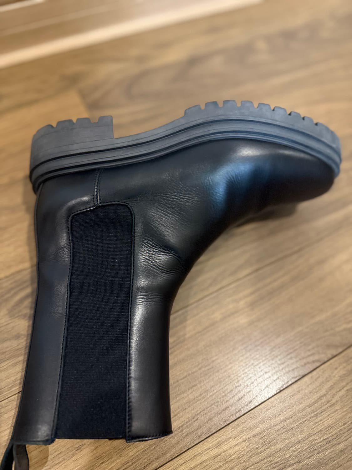 Ba&sh 블랙 소가죽 첼시부츠 상품이미지2