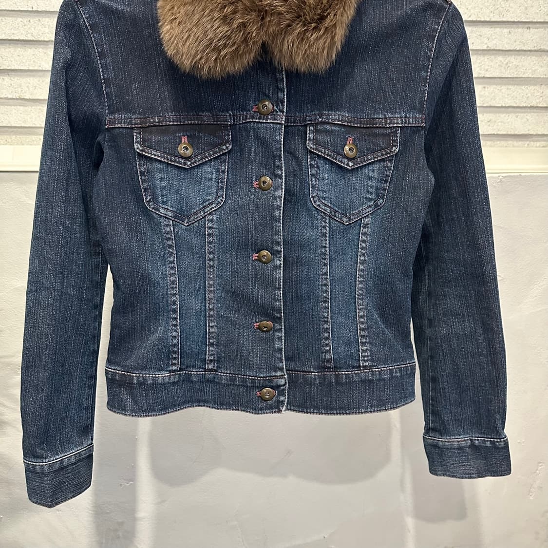 JPN VINTAGE 워싱 크롭 데님자켓 퍼카라 투포켓 디테일 진청 상품이미지4