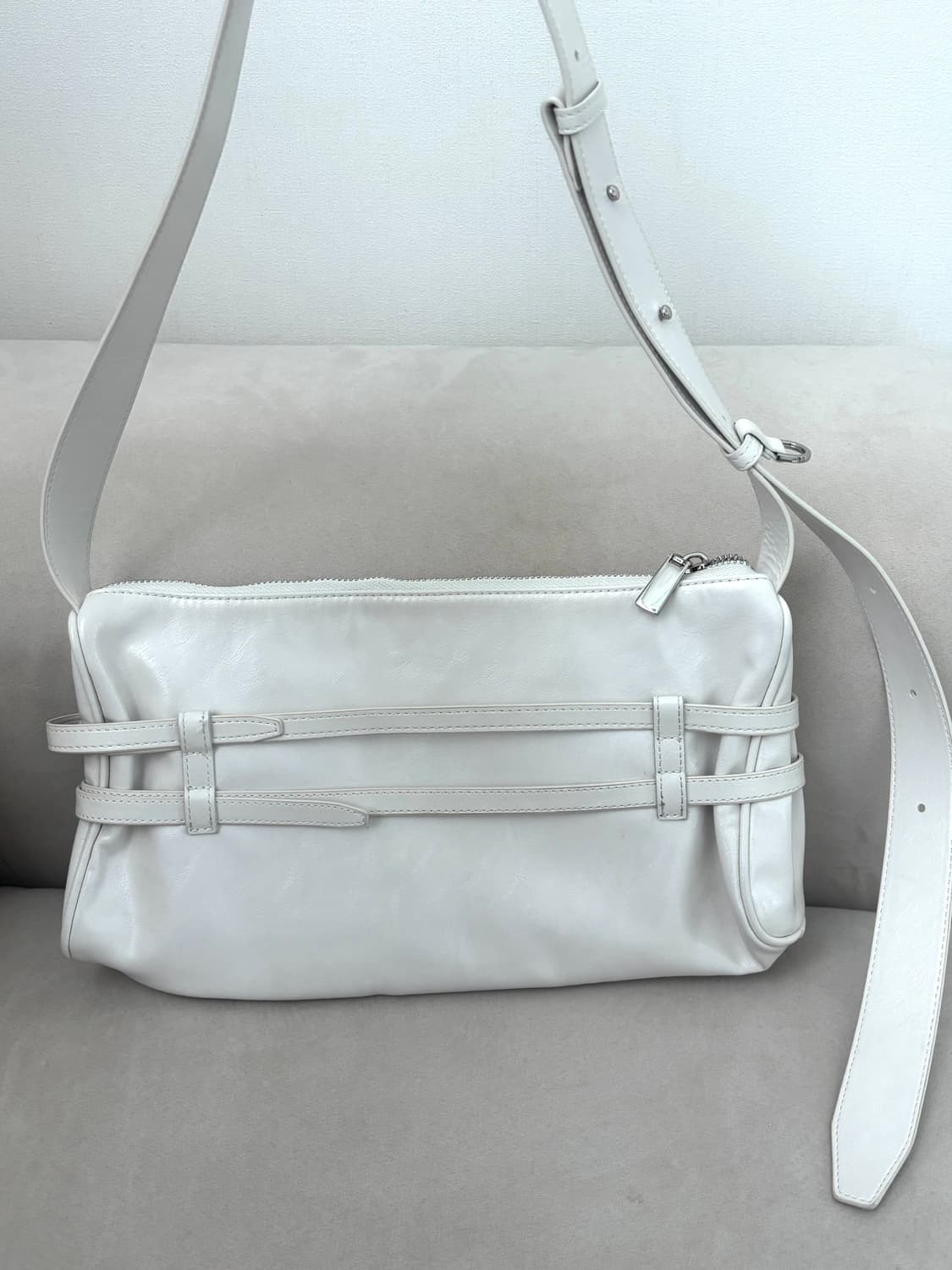 마뗑킴 더블 벨티드 스트랩 미니백 아이보리 상품이미지2