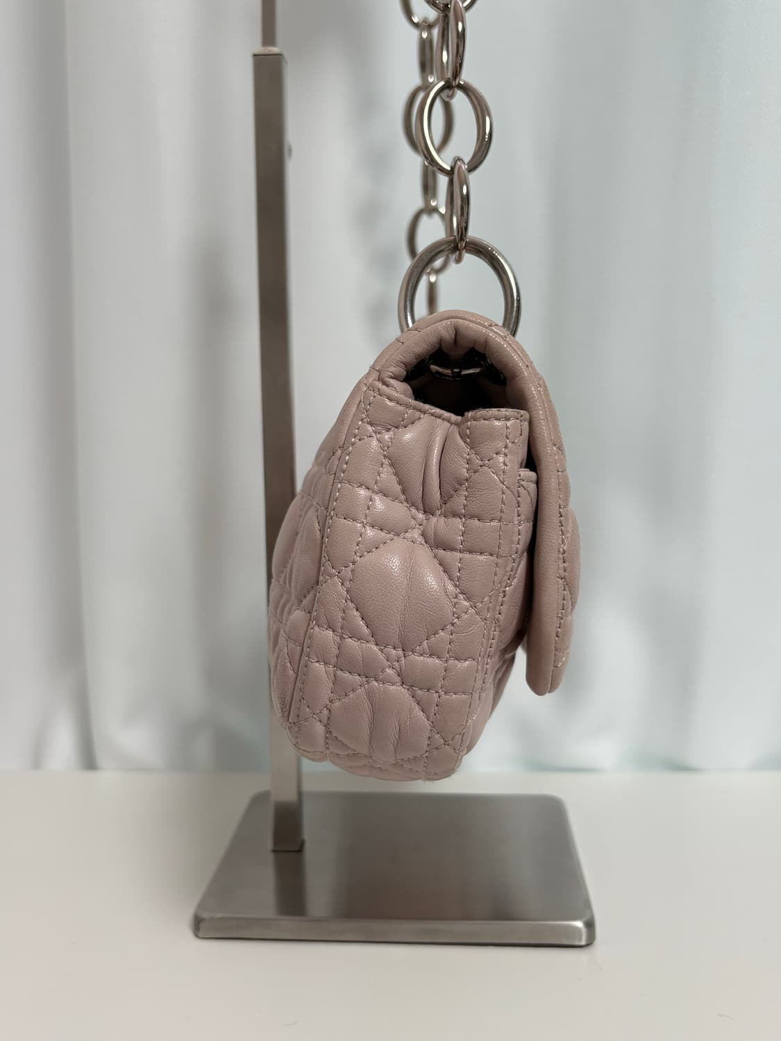 디올 까나쥬 랑데뷰 숄더백 상품이미지8