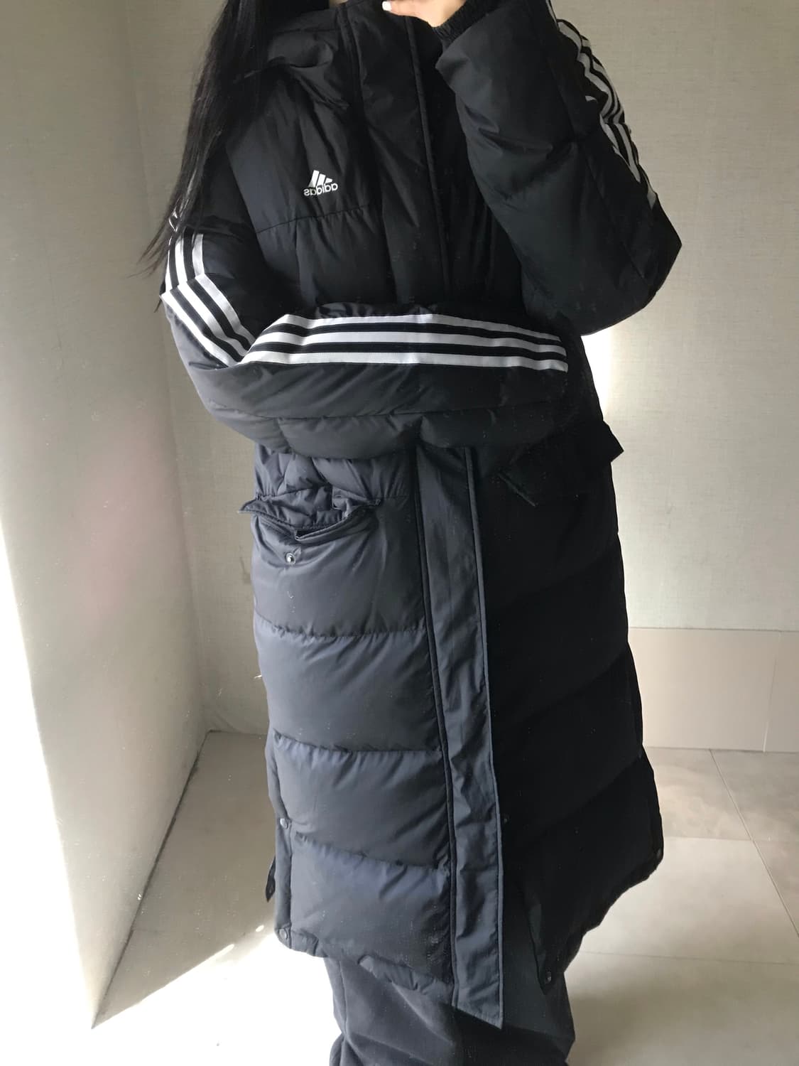 아디다스 검흰 롱패딩 상품이미지5