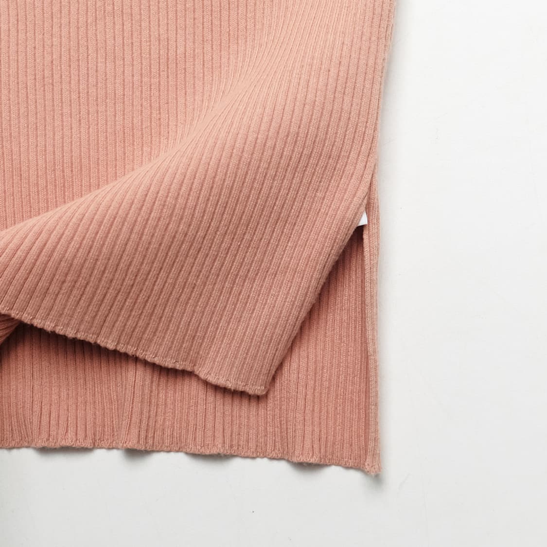 superfine high gauge rib knit camisole 상품이미지3