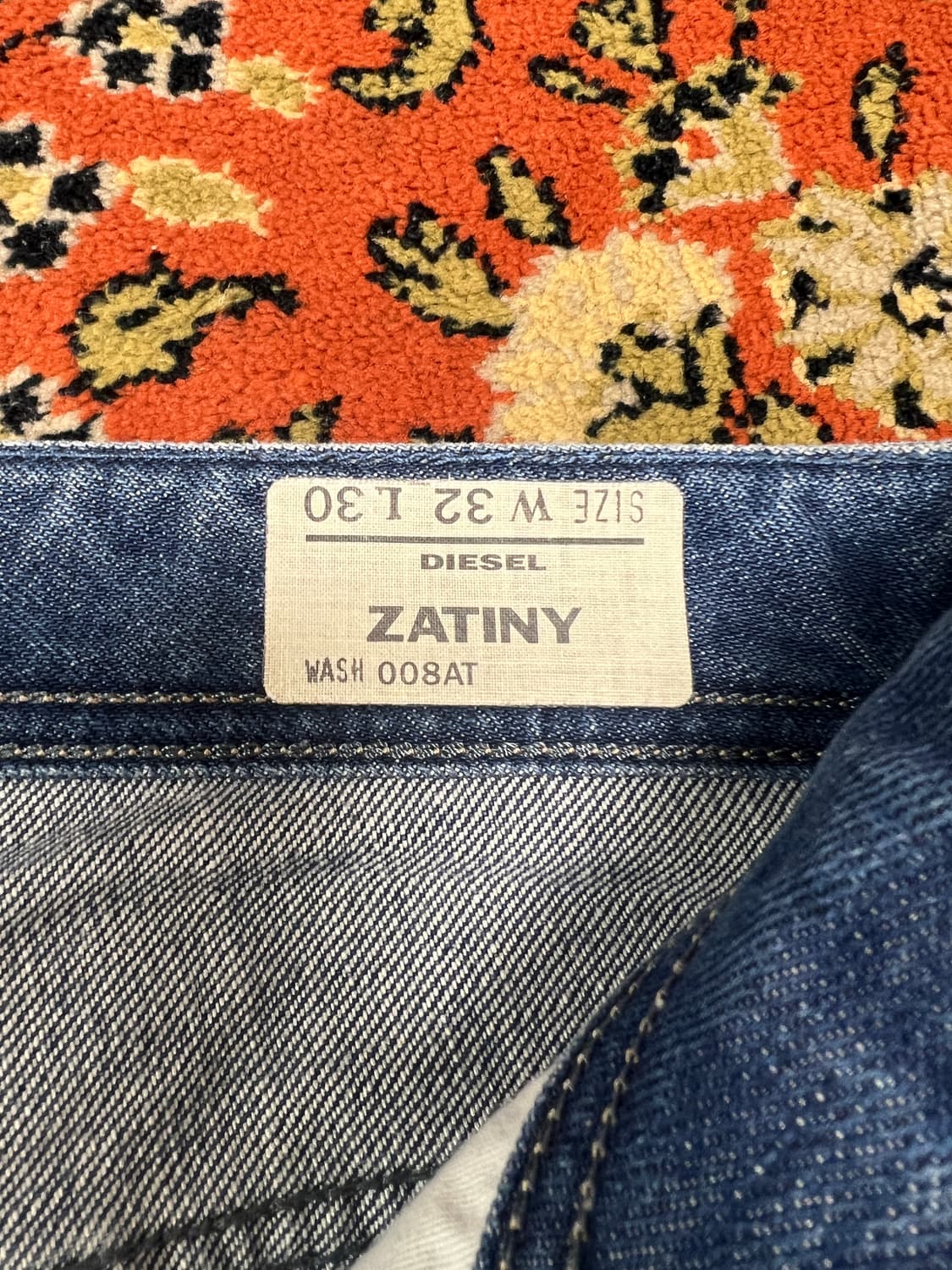 [32] 디젤 자티니 연청 부츠컷 플레어 데님 팬츠 상품이미지4