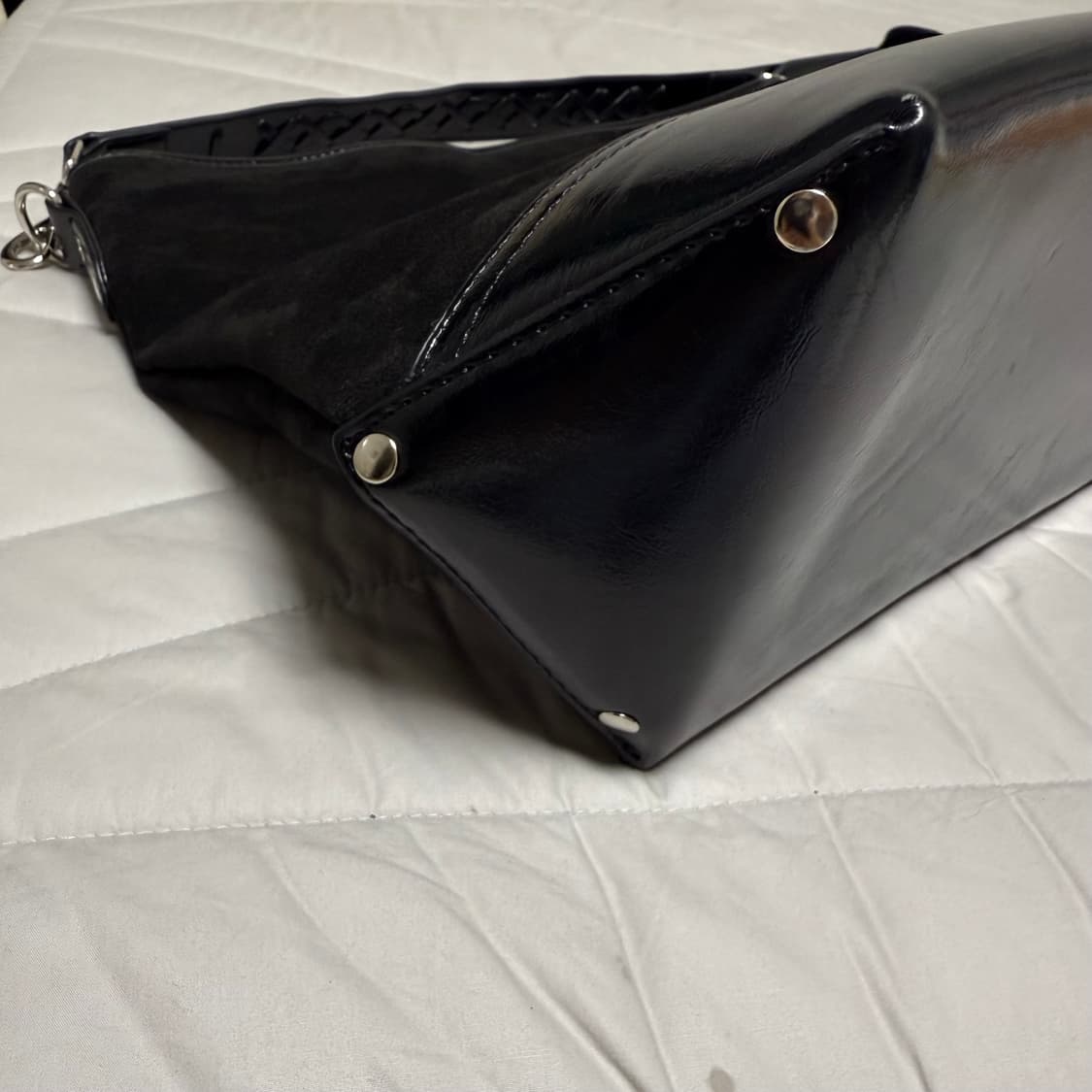 비비안웨스트우드  오브 플라크 블랙 토트 낸시 호보백 스웨이드 가죽 가방 상품이미지5