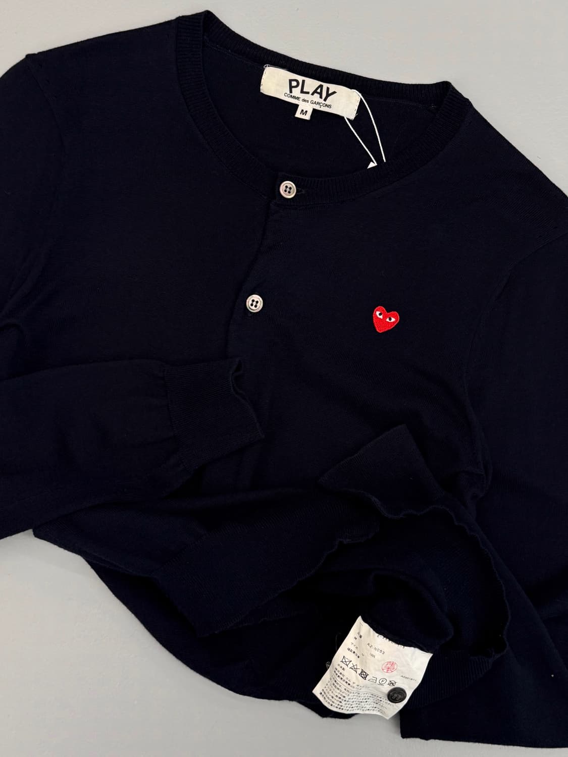꼼데가르송 루즈핏 딥네이비 스몰 하트 가디건 상품이미지3