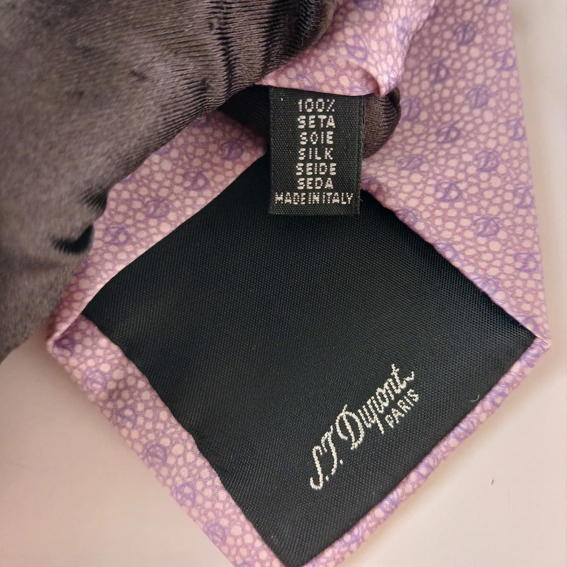 듀퐁 실크 바이올렛 로고 패턴 넥타이 8.6cm A등급 A19210
 상품이미지9