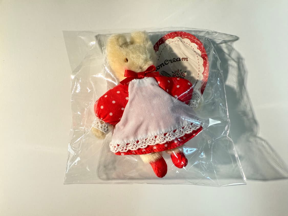 새상품) 산리오 마론크림 인형 백참 키링 상품이미지1