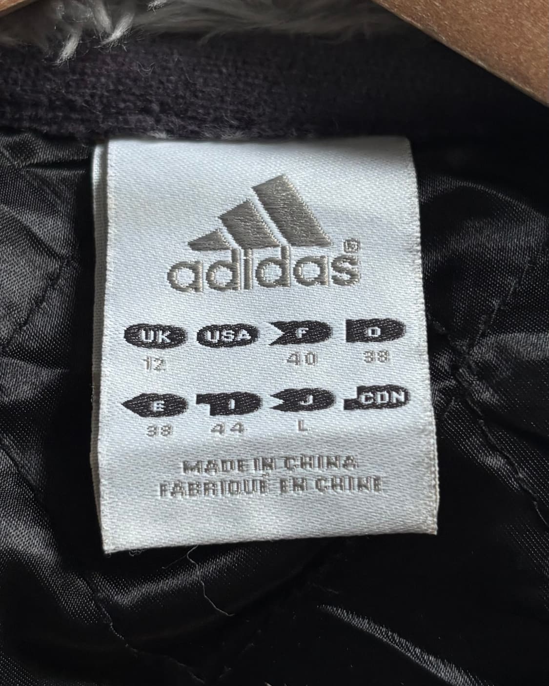 Adidas 아디다스 퍼플컬러 넘버링 벨벳 집업 상품이미지4