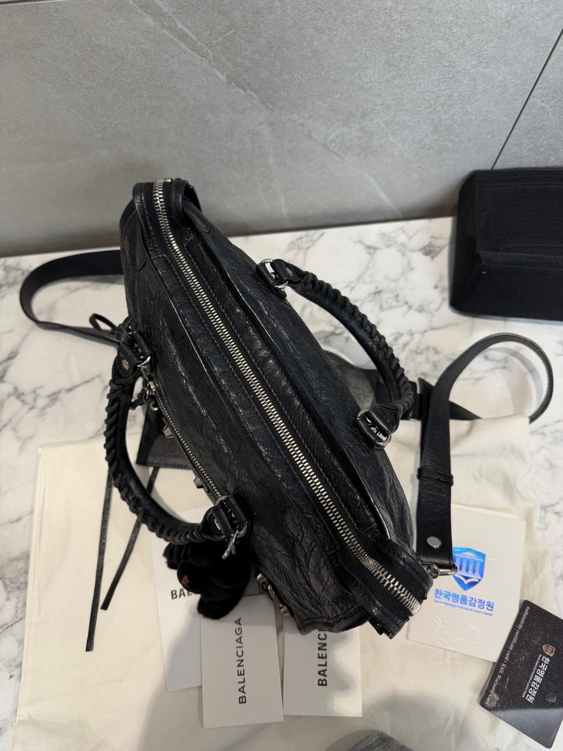 정품 발렌시아가 모터백 스몰 블랙  상품이미지4