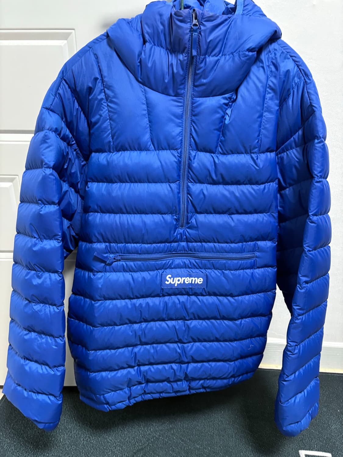 슈프림경량패딩 상품이미지1