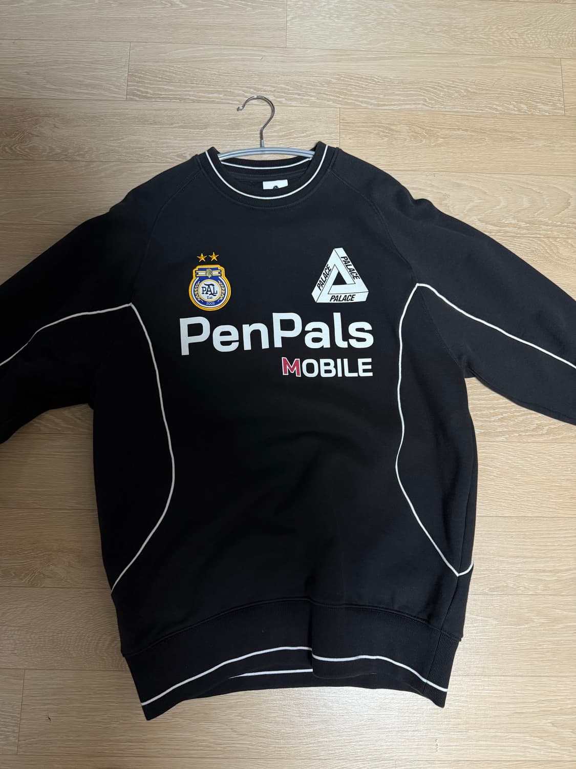 팔라스 24ss 펜팔 크루 블랙 맨투맨 M 상품이미지1