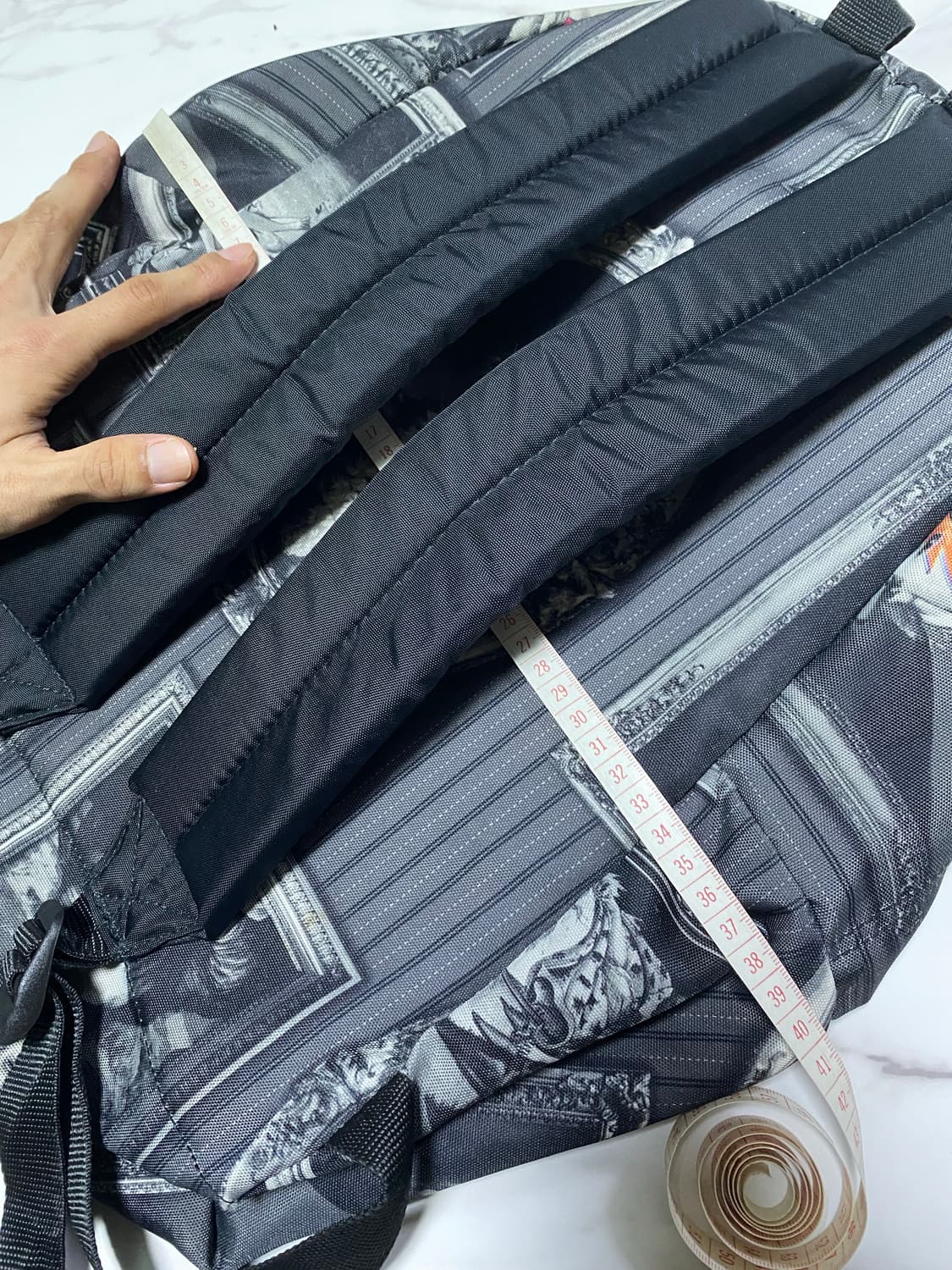 이스트팩 그래픽 백팩 상품이미지7