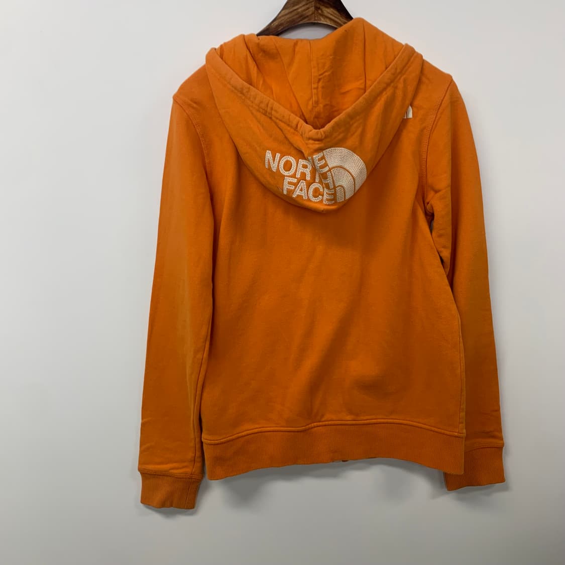노스페이스 자수로고 오렌지 후드집업 상품이미지3
