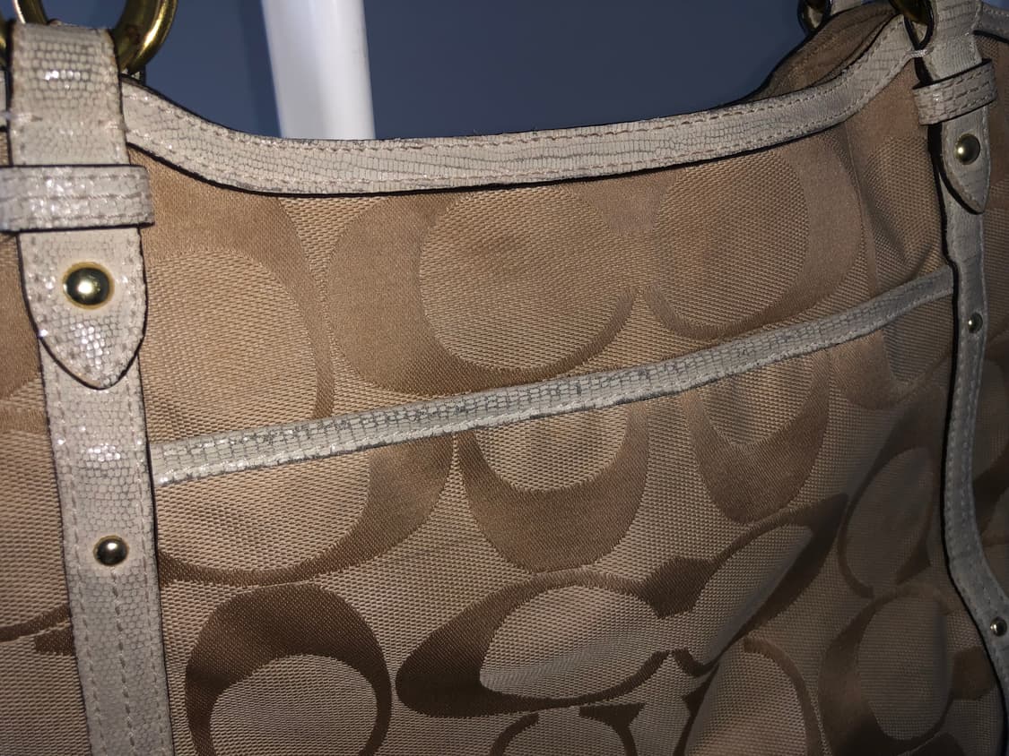 Coach signature Zacquard Shoulder Tote 상품이미지5