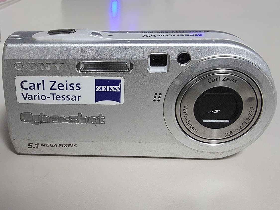 소니 사이버샷 DSC-P100 디지털카메라 상품이미지1