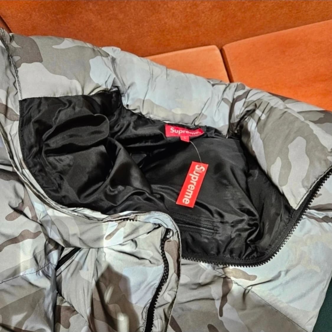 슈프림 리플렉티브 카모 푸퍼 패딩 상품이미지2
