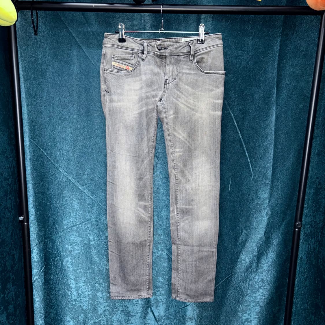 (29) 디젤 NEVY 레이디 슬림핏 그레이 진 상품이미지1